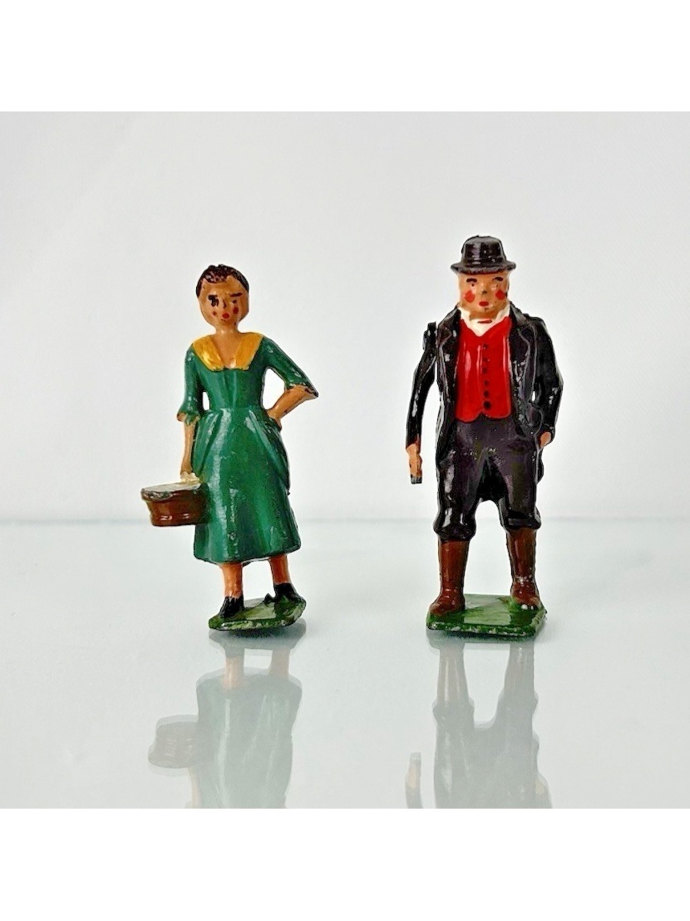 Vintage Britain's Ltd Lot Farmer and Milkmaid Metal Figurines Read 2.25"